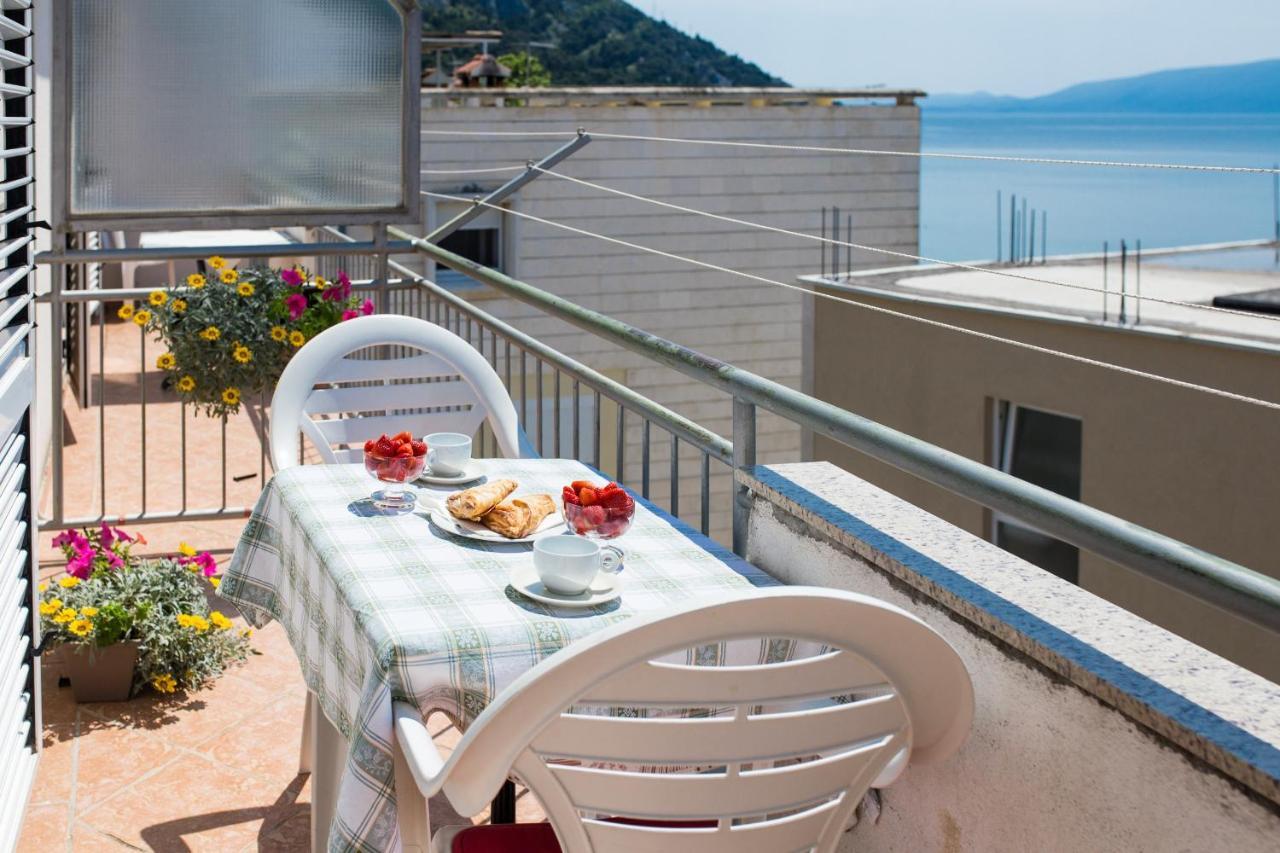 Apartments Mirna Center & Beach Gradac  Exterior foto